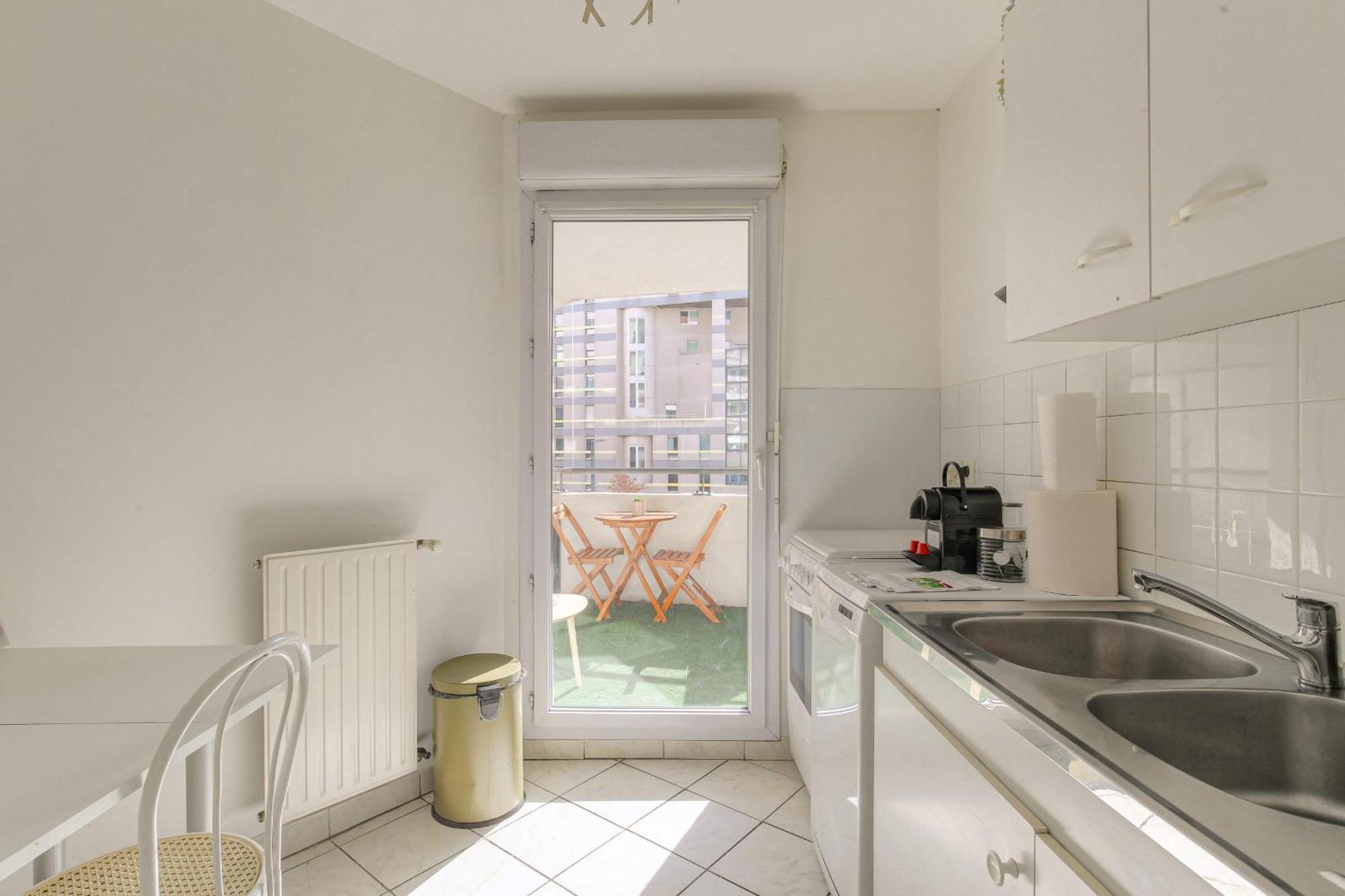 Apartment Fonctionnel Et Calme Avec Parking Gratuit Villeurbanne